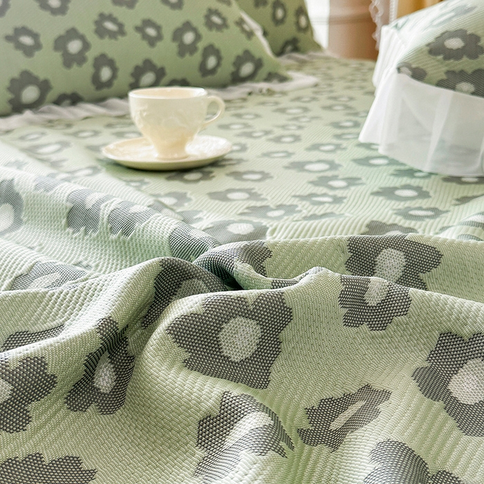 91家纺网 家纺一手货源 找家纺 芷卧 2025新款凉豆豆PE凉感刺绣双层花边床裙款冰豆豆凉席三件套（提供买家秀） 初夏-薄荷绿