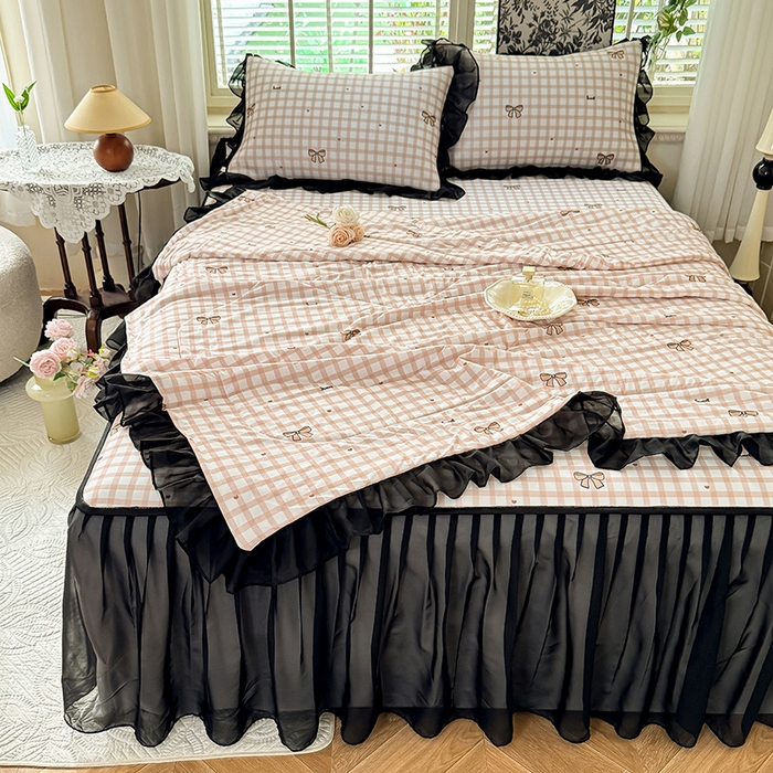 91家纺网 家纺一手货源 找家纺 大麦家纺 2025新款碳光冰丝软席子凉席-床裙款 布里奥