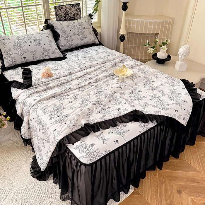 91家纺网 家纺一手货源 找家纺 大麦家纺 2025新款碳光冰丝软席子凉席-床裙款 半夏清风