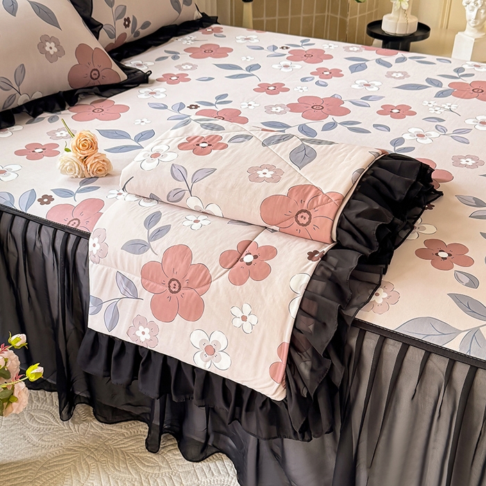 91家纺网 家纺一手货源 找家纺 大麦家纺 2025新款碳光冰丝软席子凉席-床裙款 美姬