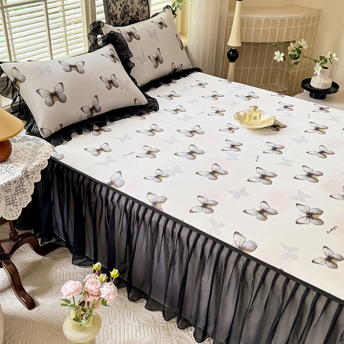 91家纺网 家纺一手货源 找家纺 大麦家纺 2025新款碳光冰丝软席子凉席-床裙款 蝶舞