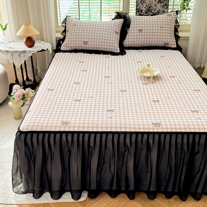 91家纺网 家纺一手货源 找家纺 大麦家纺 2025新款碳光冰丝软席子凉席-床裙款 布里奥