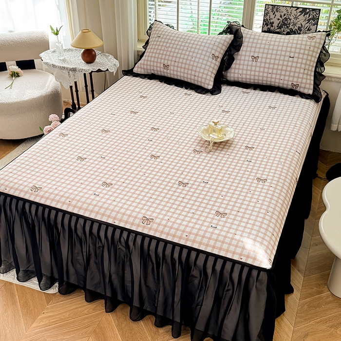 91家纺网 家纺一手货源 找家纺 大麦家纺 2025新款碳光冰丝软席子凉席-床裙款 布里奥