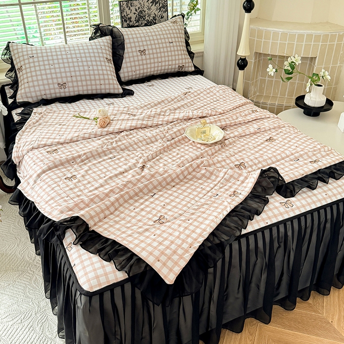 91家纺网 家纺一手货源 找家纺 大麦家纺 2025新款碳光冰丝软席子凉席-床裙款 布里奥