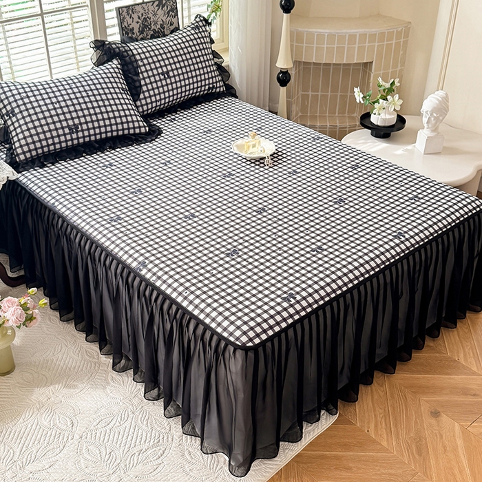 91家纺网 家纺一手货源 找家纺 大麦家纺 2025新款碳光冰丝软席子凉席-床裙款 清格