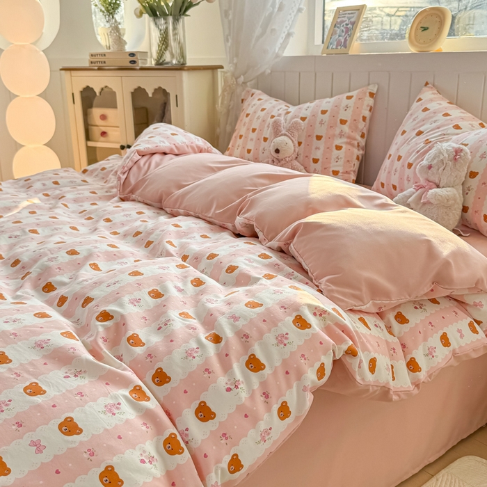 91家纺网 家纺一手货源 找家纺 丝芙妮家居（原乐视家纺） 2025春夏新款水洗皱皱棉印花四件套 焦糖小熊