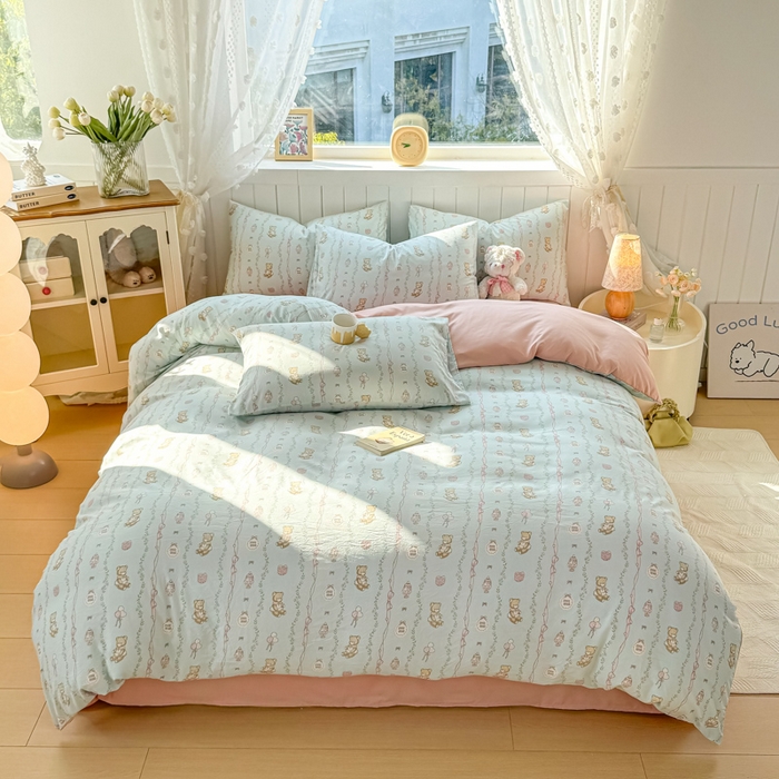 91家纺网 家纺一手货源 找家纺 丝芙妮家居（原乐视家纺） 2025春夏新款水洗皱皱棉印花四件套 可妮熊