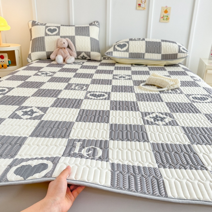 91家纺网 家纺一手货源 找家纺 （总）爱思凯家纺 2025新款【印花成人0.3 乳胶凉席】清新0.3 乳胶条席款