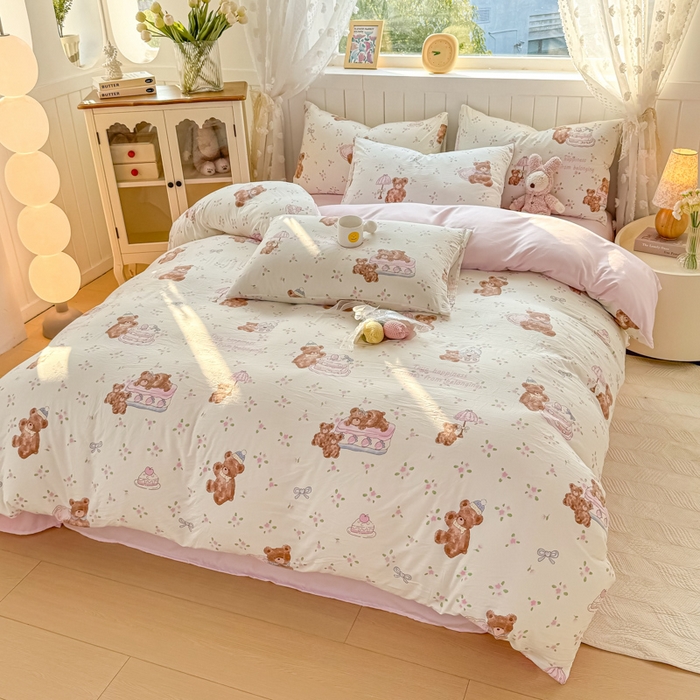 91家纺网 家纺一手货源 找家纺 丝芙妮家居（原乐视家纺） 2025春夏新款水洗皱皱棉印花四件套 甜心熊