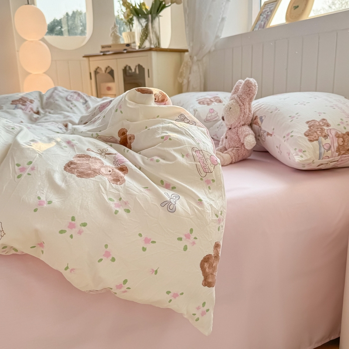 91家纺网 家纺一手货源 找家纺 丝芙妮家居（原乐视家纺） 2025春夏新款水洗皱皱棉印花四件套 甜心熊