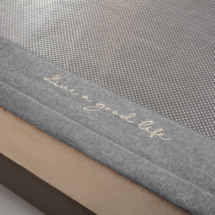 91家纺网 家纺一手货源 找家纺 宜家坊 2025新款A类纯色绣花冰藤席凉席三件套 典雅灰-床席款