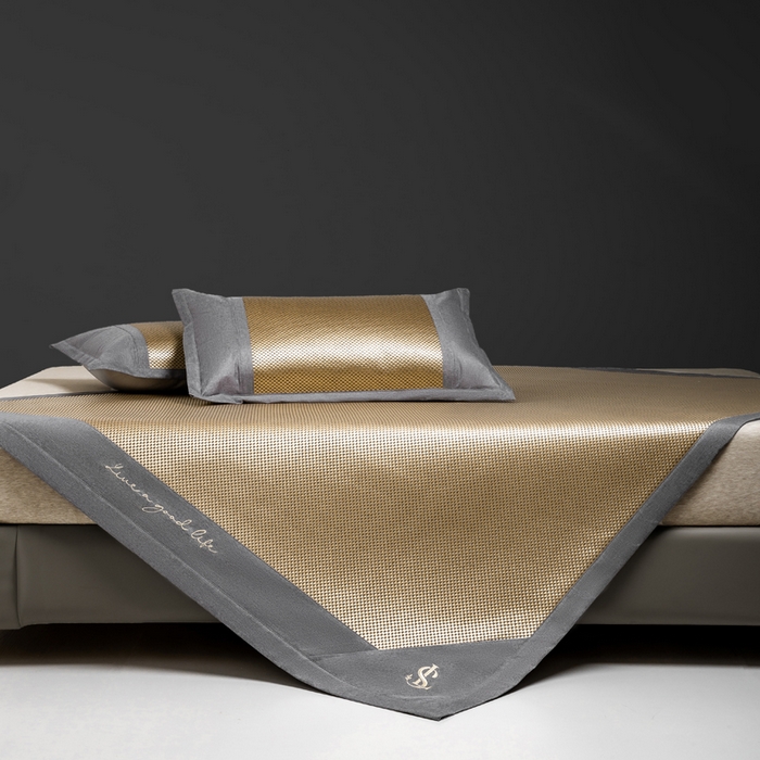 91家纺网 家纺一手货源 找家纺 宜家坊 2025新款A类纯色绣花冰藤席凉席三件套 曙光金-床席款