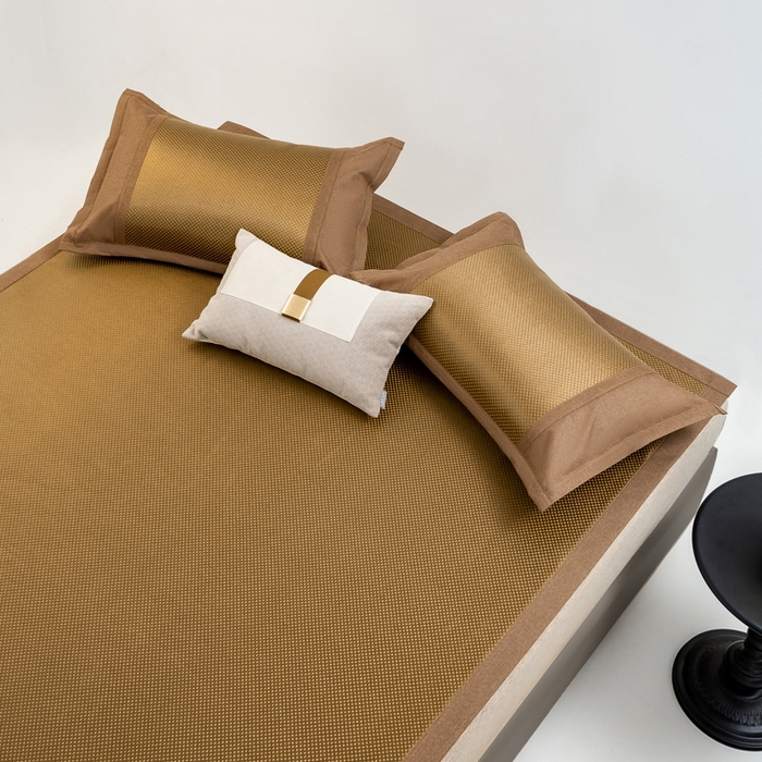 91家纺网 家纺一手货源 找家纺 宜家坊 2025新款A类纯色绣花冰藤席凉席三件套 钛古咖-床席款