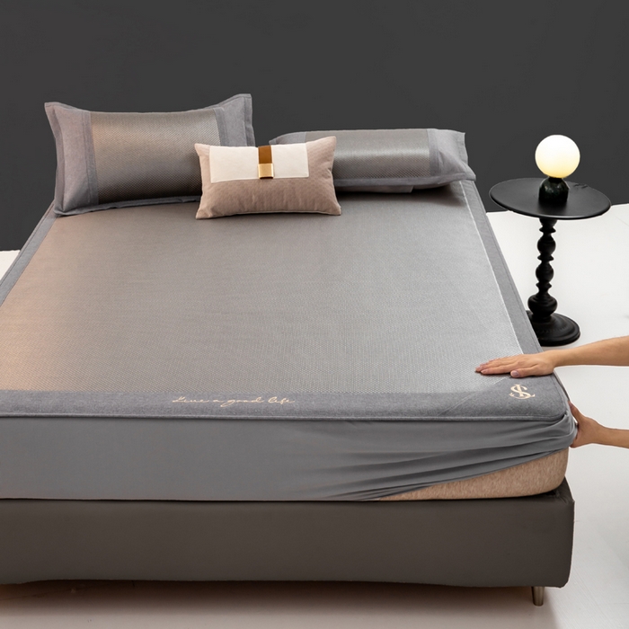 91家纺网 家纺一手货源 找家纺 宜家坊 2025新款A类纯色绣花冰藤席凉席三件套 典雅灰-床笠款