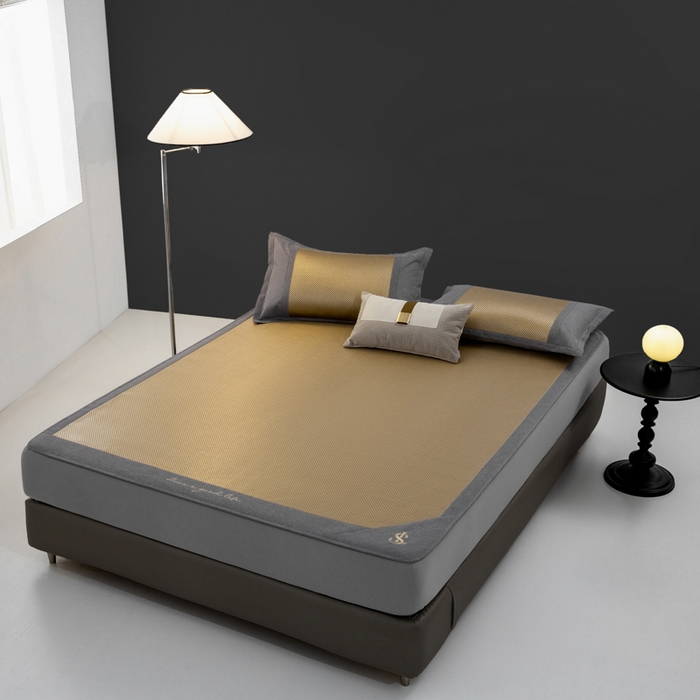 91家纺网 家纺一手货源 找家纺 宜家坊 2025新款A类纯色绣花冰藤席凉席三件套 曙光金-床笠款