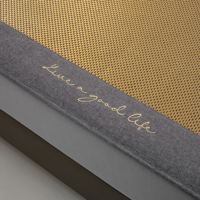 91家纺网 家纺一手货源 找家纺 宜家坊 2025新款A类纯色绣花冰藤席凉席三件套 曙光金-床笠款