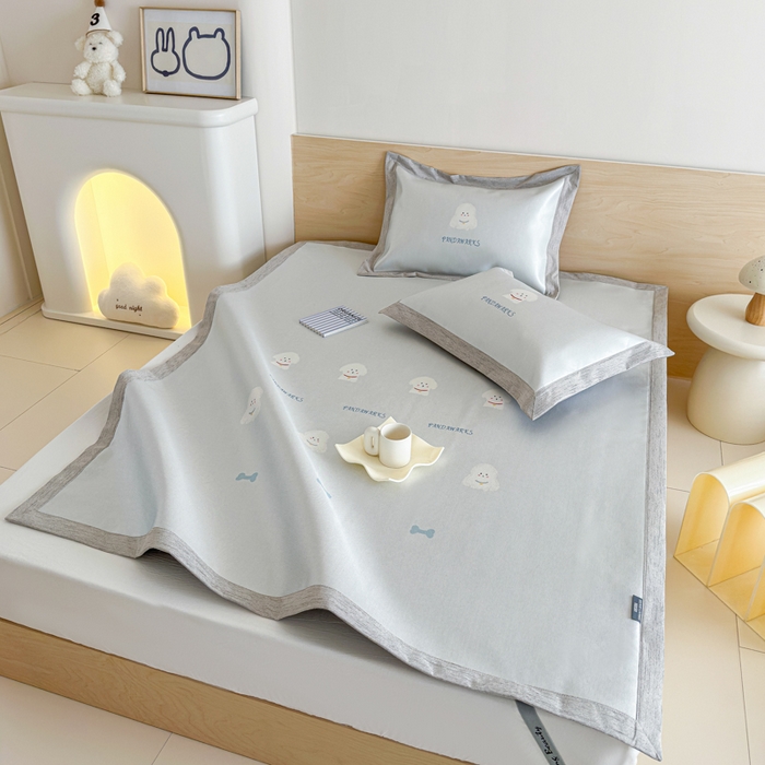 91家纺网 家纺一手货源 找家纺 本希家居 2025春夏新款可水洗冰丝席花漾数码印花卡通系列 可爱小狗平席