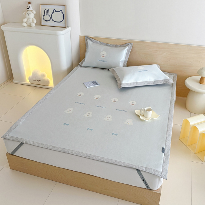 91家纺网 家纺一手货源 找家纺 本希家居 2025春夏新款可水洗冰丝席花漾数码印花卡通系列 可爱小狗平席