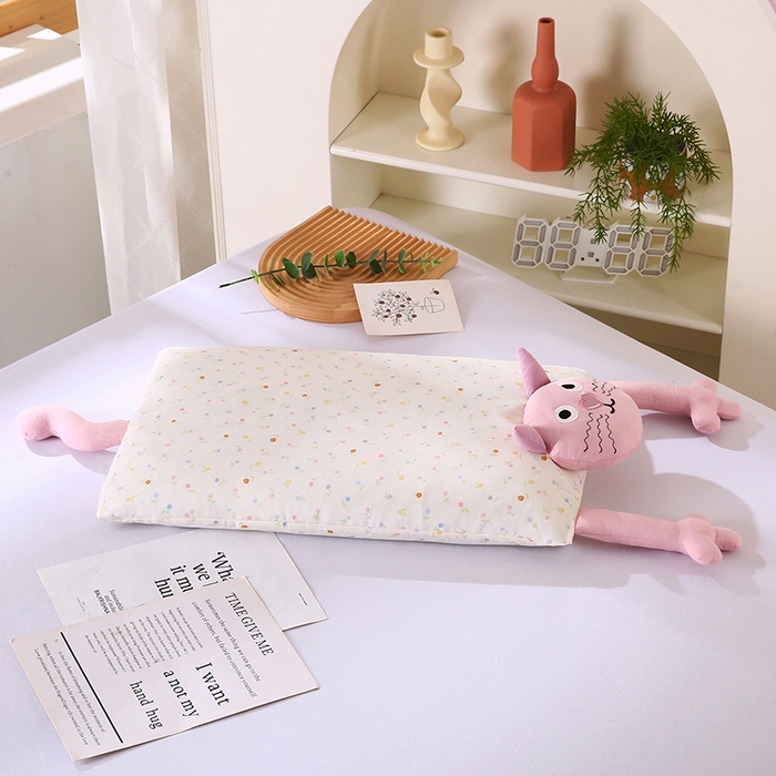 91家纺网 家纺一手货源 找家纺 （总）蔻眠 2025新款全棉双层纱卡通荞麦枕芯儿童学生成人护颈枕哇噻猫