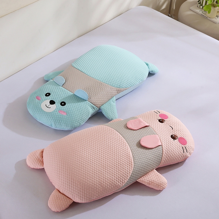 91家纺网 家纺一手货源 找家纺 （总）蔻眠 2025新款凉豆豆凉感丝荞麦护颈枕头儿童学生成人卡通枕芯趴趴狗