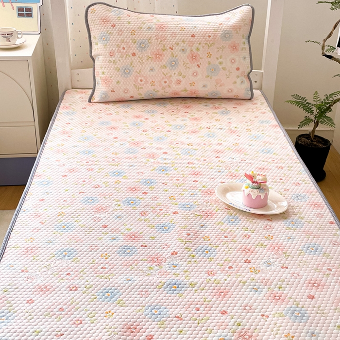 91家纺网 家纺一手货源 找家纺 川悦生活 2025新款大阪凉豆豆学生床凉感凉席 甜梦少女