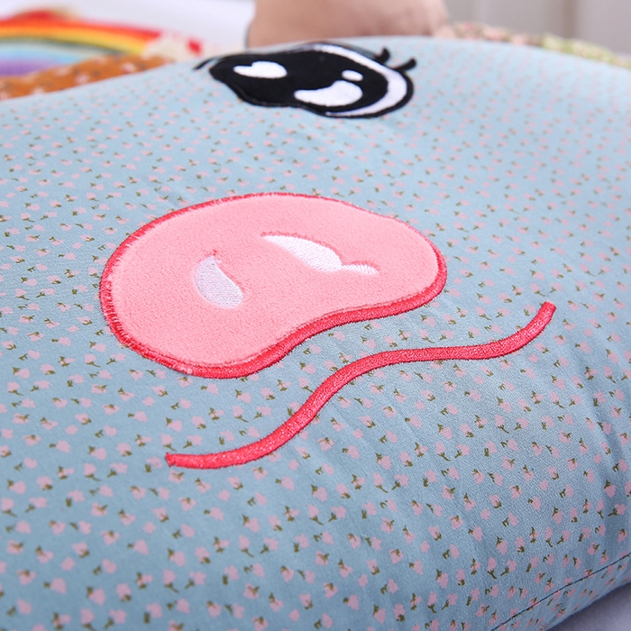 91家纺网 家纺一手货源 找家纺 （总）蔻眠 2025新款全棉卡通荞麦枕芯儿童学生成人护颈枕萌萌猪