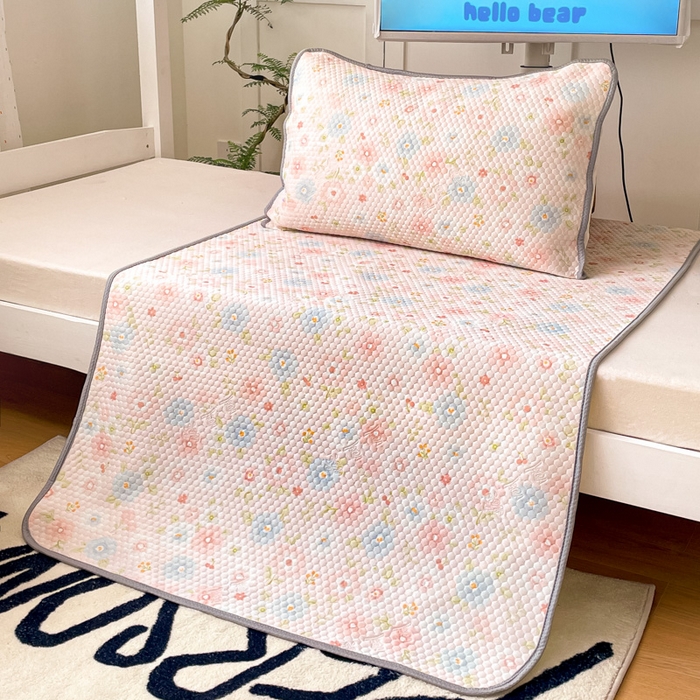 91家纺网 家纺一手货源 找家纺 川悦生活 2025新款大阪凉豆豆学生床凉感凉席 甜梦少女