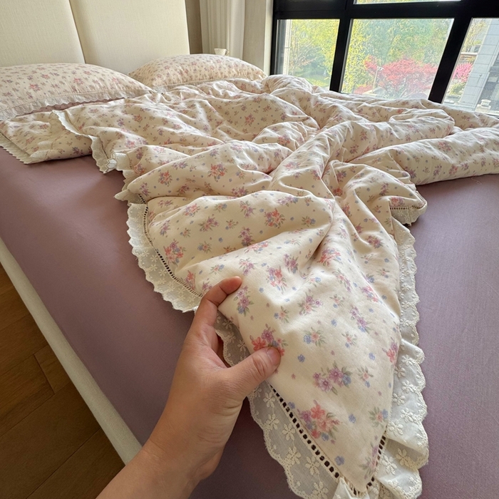 91家纺网 家纺一手货源 找家纺 8+8 （花型持续更新中）2025新款全棉双层纱镂空花边/皱皱花边四件套 梦露