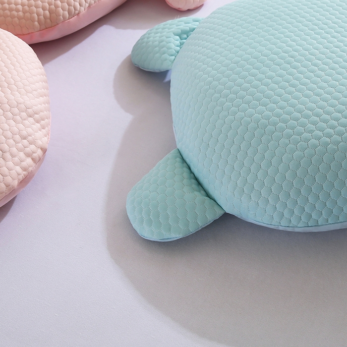 91家纺网 家纺一手货源 找家纺 （总）蔻眠 2025新款凉豆豆凉感丝荞麦护颈枕头儿童学生成人卡通枕芯趴趴狗