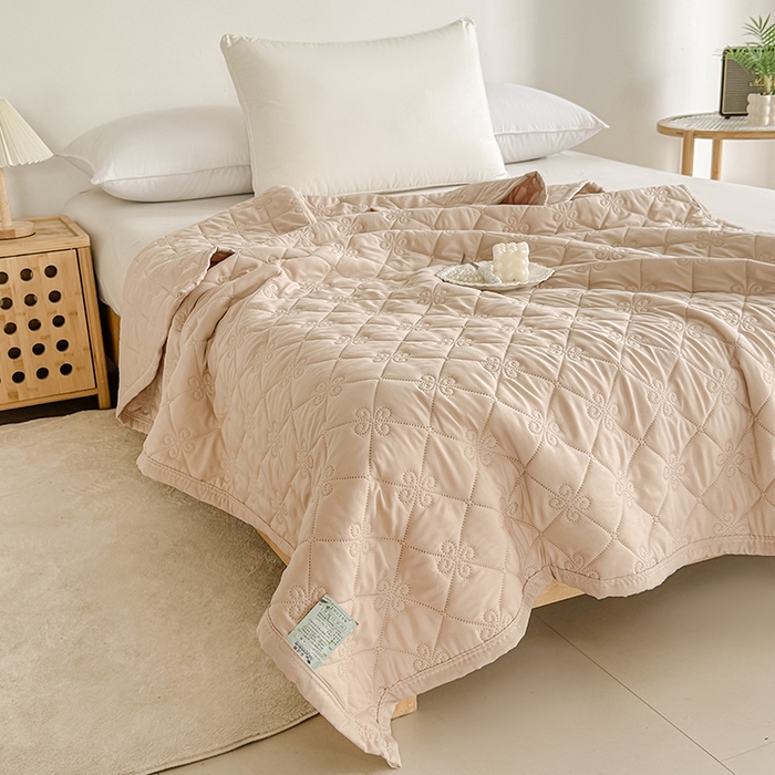 91家纺网 家纺一手货源 找家纺 2025新款亲肤舒适水洗棉夏被 水洗棉-卡其