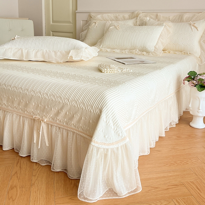 91家纺网 家纺一手货源 找家纺 蓝邻家纺 2025年新款PE提花海岛皱花边织带款凉席系列 羽希-米白