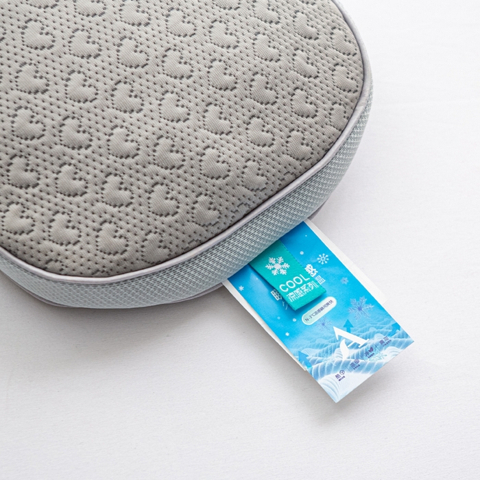 91家纺网 家纺一手货源 找家纺 萌番宝 2025新款夏季冰豆豆凉枕荞麦颈椎枕圆柱护颈枕牵引荞麦壳枕芯 冰豆豆荞麦颈椎枕-高雅灰52*21*11cm