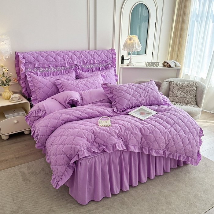 91家纺网 家纺一手货源 找家纺 2025新款蝴蝶飞飞系列 --A类亲肤棉床裙床笠二合一 紫色