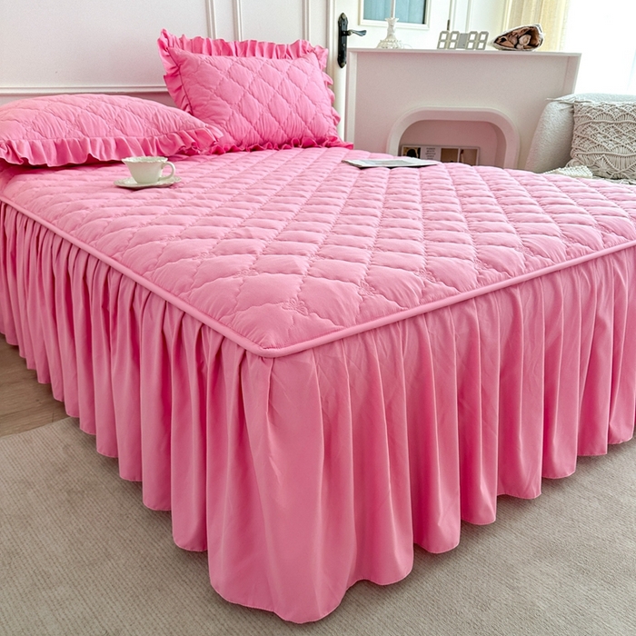 91家纺网 家纺一手货源 找家纺 2025新款蝴蝶飞飞系列 A类亲肤棉夹棉床笠式床裙四件套 粉色