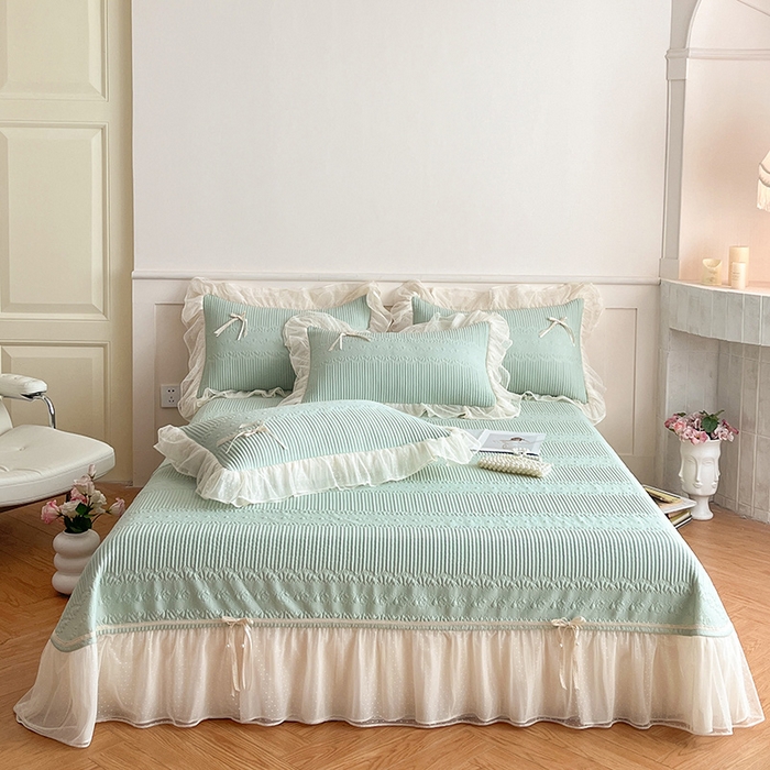 91家纺网 家纺一手货源 找家纺 蓝邻家纺 2025年新款PE提花海岛皱花边织带款凉席系列 羽希-抹茶绿