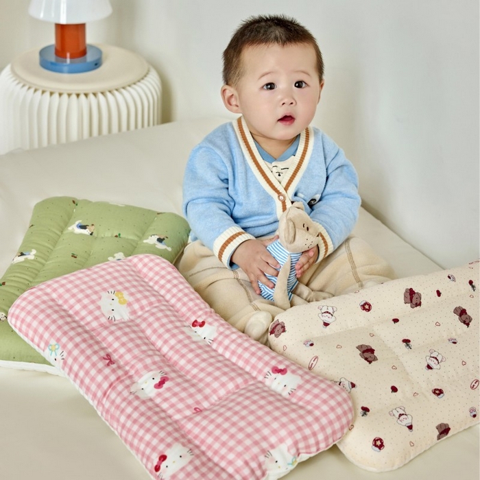 91家纺网 家纺一手货源 找家纺 （总）昕科 2025新款A类母婴级双感卡通亲子枕-全棉双层纱儿童枕学生凉感枕头羽丝棉成人颈椎枕芯