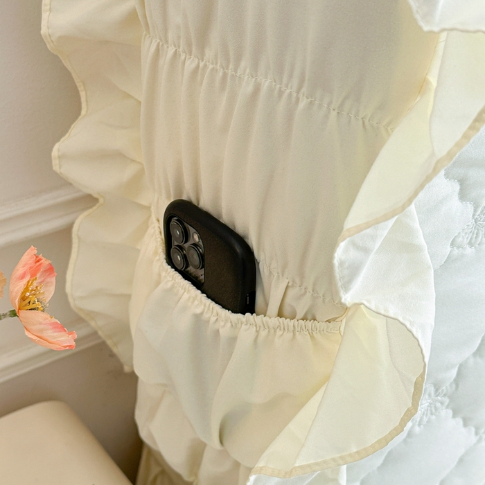 91家纺网 家纺一手货源 找家纺 2025新款蝴蝶飞飞系列 --A类亲肤棉床裙床笠二合一 米黄