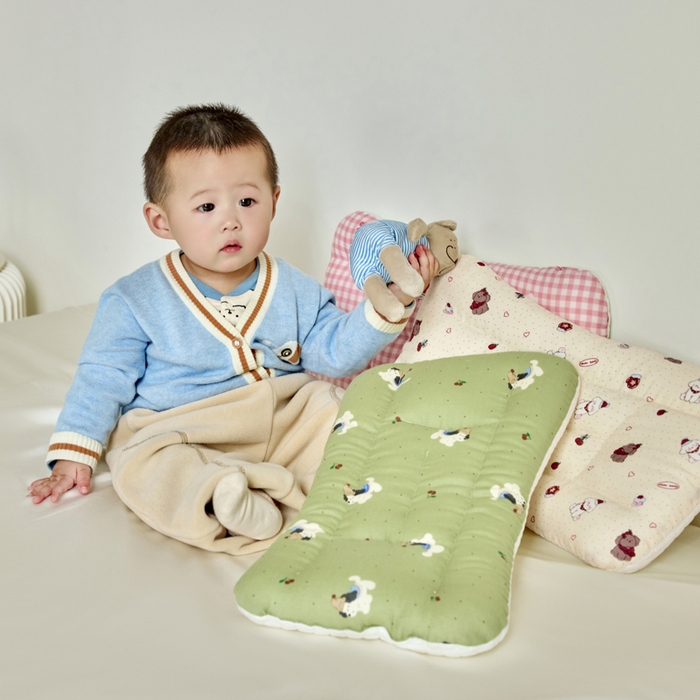 91家纺网 家纺一手货源 找家纺 （总）昕科 2025新款A类母婴级双感卡通亲子枕-全棉双层纱儿童枕学生凉感枕头羽丝棉成人颈椎枕芯