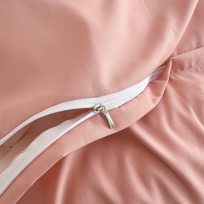 91家纺网 家纺一手货源 找家纺 2025新款蝴蝶飞飞系列 A类亲肤棉夹棉床笠式床裙四件套 豆沙