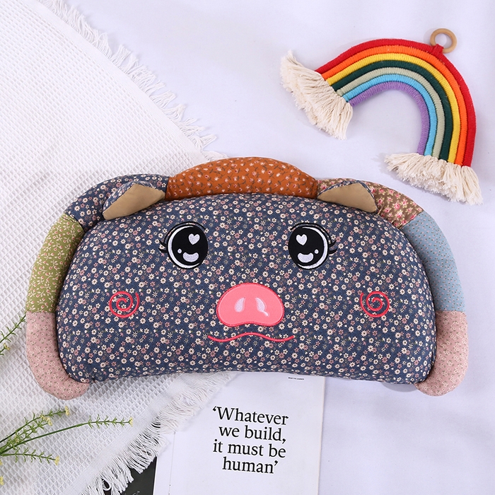 91家纺网 家纺一手货源 找家纺 （总）蔻眠 2025新款全棉卡通荞麦枕芯儿童学生成人护颈枕萌萌猪