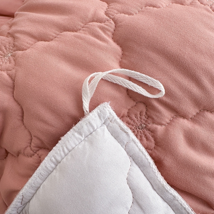 91家纺网 家纺一手货源 找家纺 2025新款蝴蝶飞飞系列 --A类亲肤棉床裙床笠二合一 豆沙 