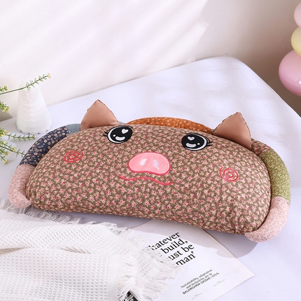 91家纺网 家纺一手货源 找家纺 （总）蔻眠 2025新款全棉卡通荞麦枕芯儿童学生成人护颈枕萌萌猪