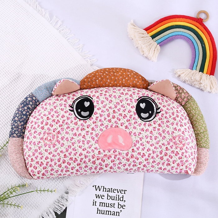 91家纺网 家纺一手货源 找家纺 （总）蔻眠 2025新款全棉卡通荞麦枕芯儿童学生成人护颈枕萌萌猪