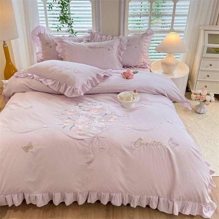 91家纺网 家纺一手货源 找家纺 绒棉世家 2025新款韩版贴布绣刺绣四件套-花蔓 花蔓-雅紫