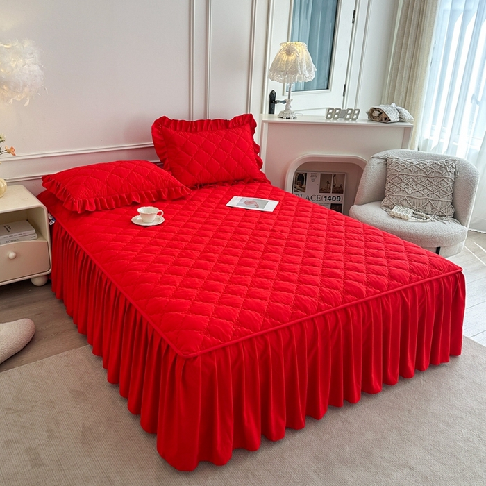 91家纺网 家纺一手货源 找家纺 2025新款蝴蝶飞飞系列 --A类亲肤棉床裙床笠二合一 大红