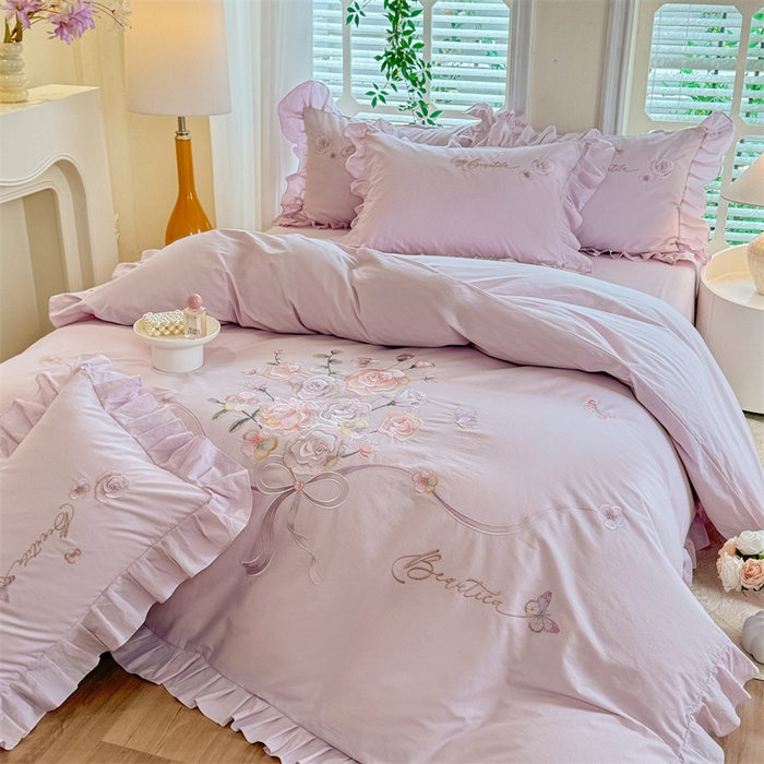 91家纺网 家纺一手货源 找家纺 绒棉世家 2025新款韩版贴布绣刺绣四件套-花蔓 花蔓-雅紫