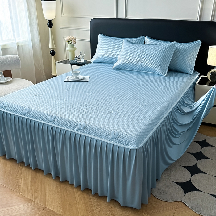 91家纺网 家纺一手货源 找家纺 （总）卡罗兰 2025新款豆豆凉席小冰熊床裙床笠款