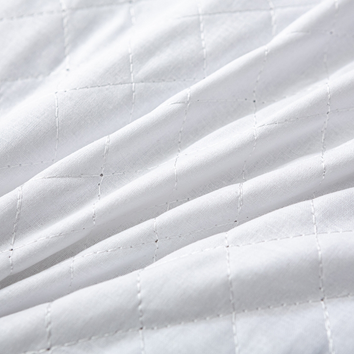 91家纺网 家纺一手货源 找家纺 （总）萌番宝 2025新款简约纯色全棉纯棉全荞麦枕表面多道绗缝内胆可脱卸枕头枕芯