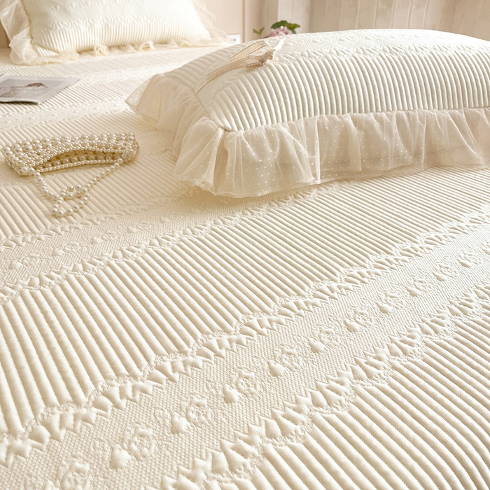 91家纺网 家纺一手货源 找家纺 （总）蓝邻家纺 2025年新款PE提花海岛皱花边织带款凉席系列