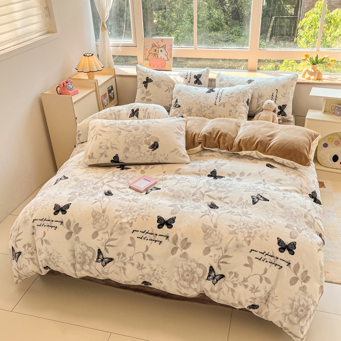 91家纺网 家纺一手货源 找家纺 （总）鸿森林 2025新款蝴蝶牛奶绒印花四件套